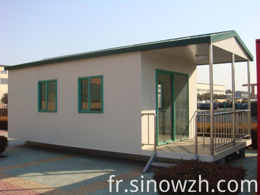 Bâtiment préfabriqué (25) prefabricated camp building (25)